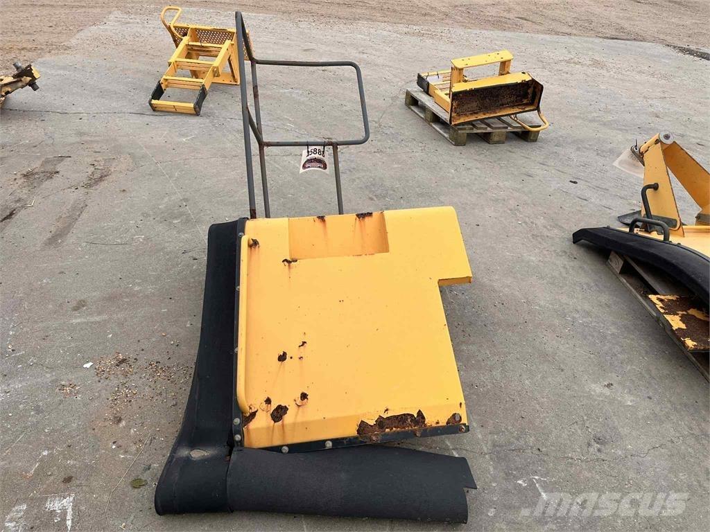 Volvo L220E højre bagskærm Andere Zubehörteile