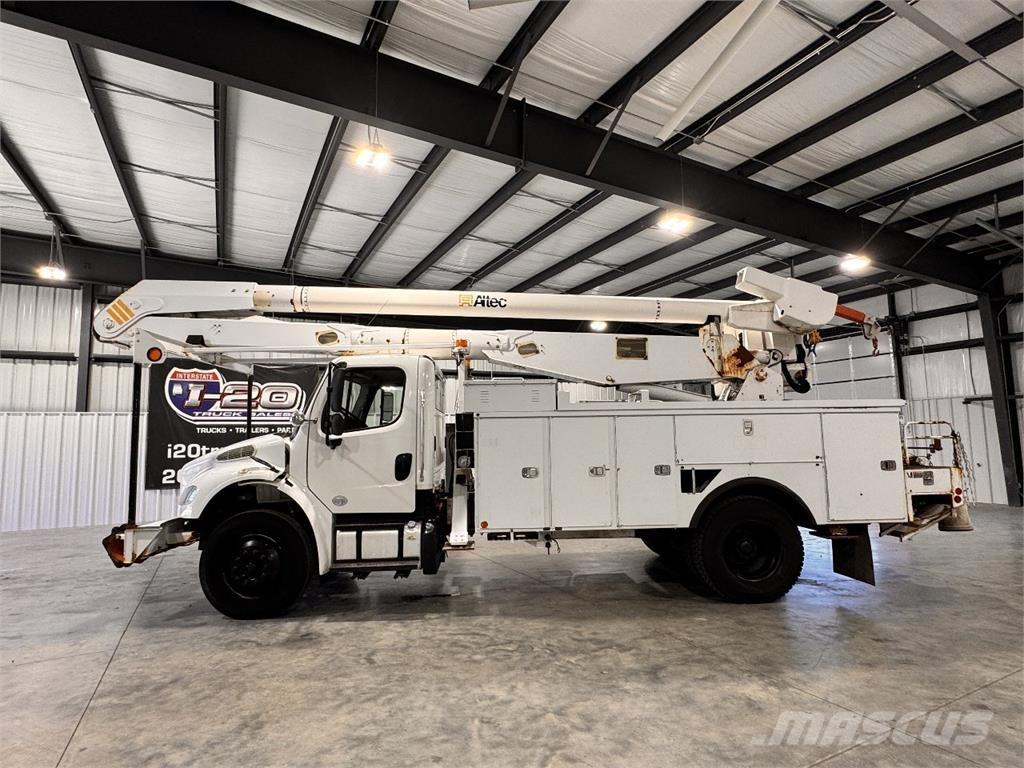 Freightliner M2 LKW-Arbeitsbühnen