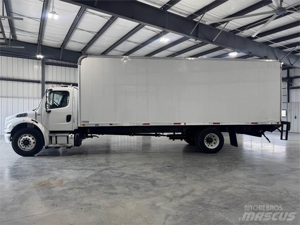 Freightliner M2106 Kastenaufbau