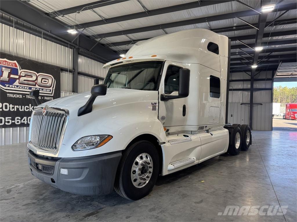 International LT625 Sattelzugmaschinen