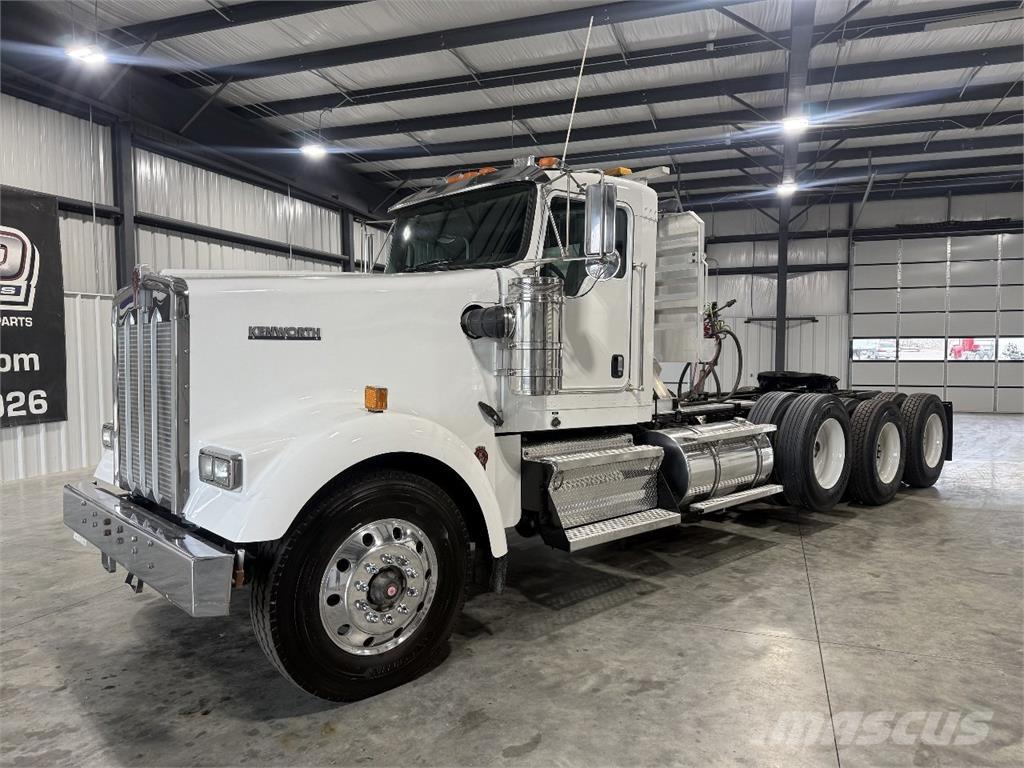Kenworth W900 Sattelzugmaschinen