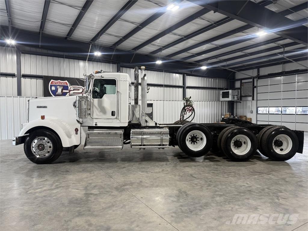 Kenworth W900 Sattelzugmaschinen