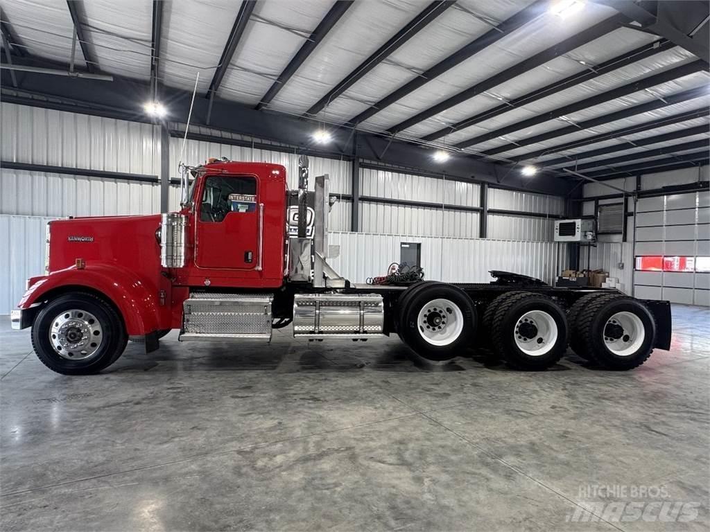 Kenworth W900 Sattelzugmaschinen