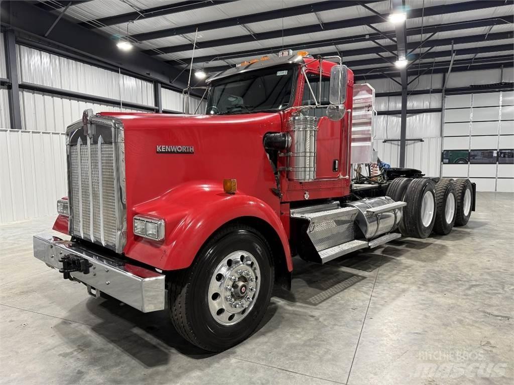 Kenworth W900L Sattelzugmaschinen