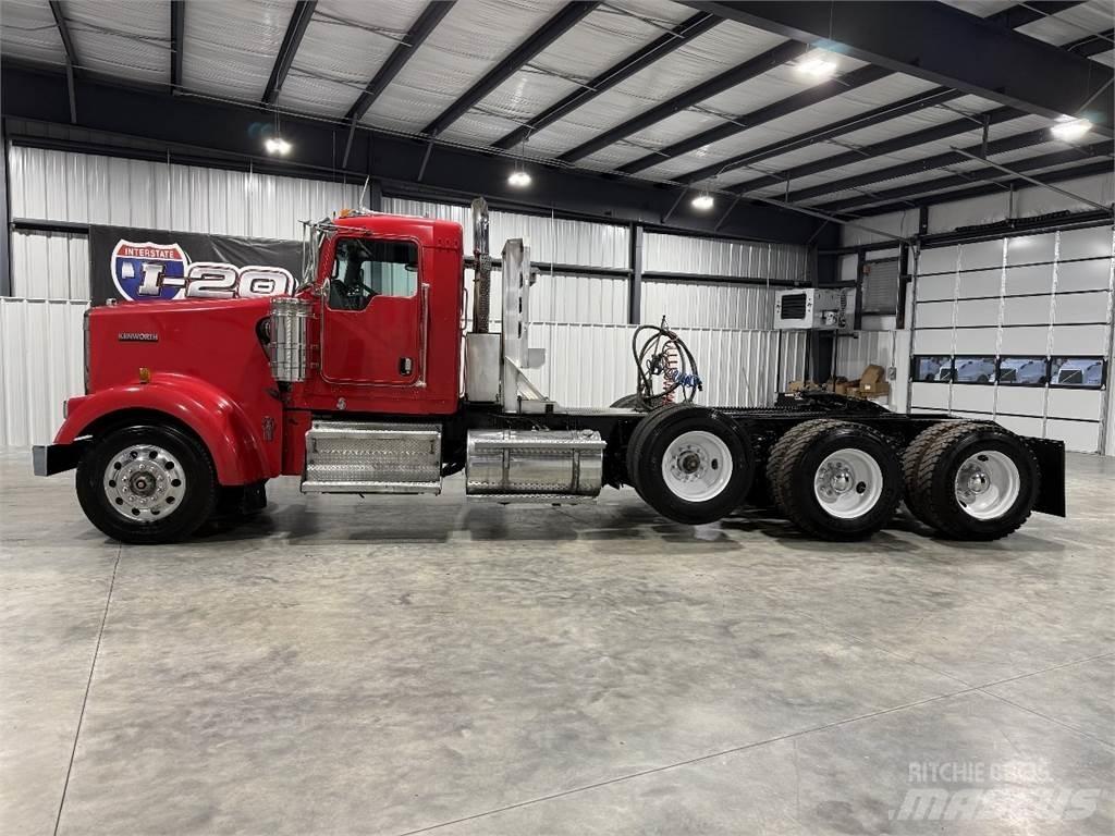 Kenworth W900L Sattelzugmaschinen