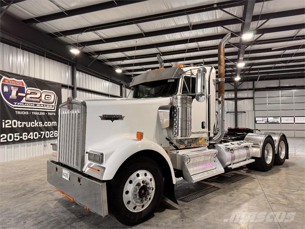 Kenworth W900L Sattelzugmaschinen