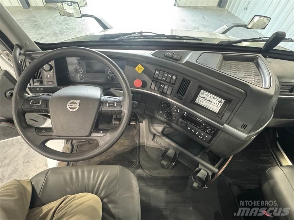 Volvo VNR64T300 Sattelzugmaschinen