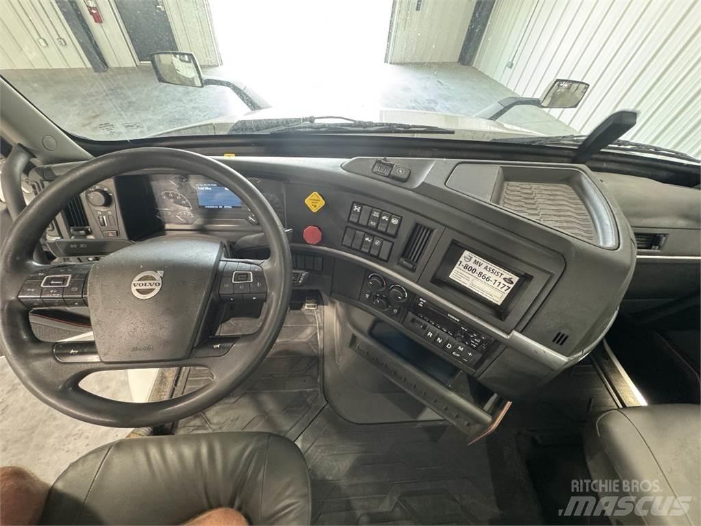 Volvo VNR64T300 Sattelzugmaschinen
