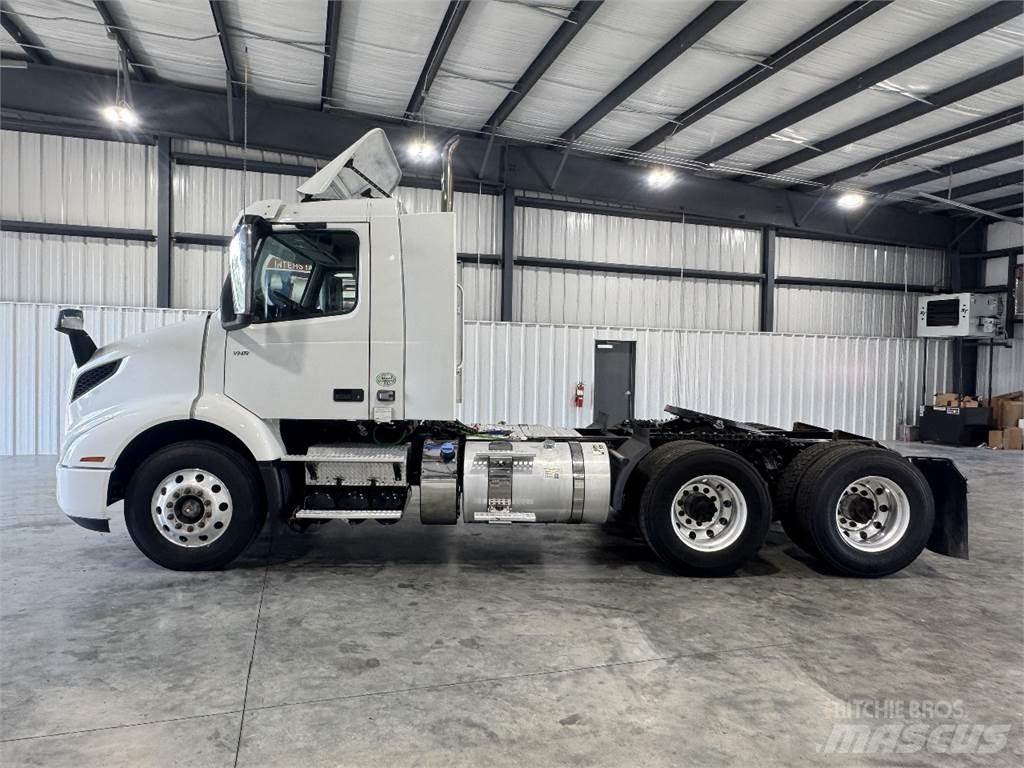 Volvo VNR64T300 Sattelzugmaschinen