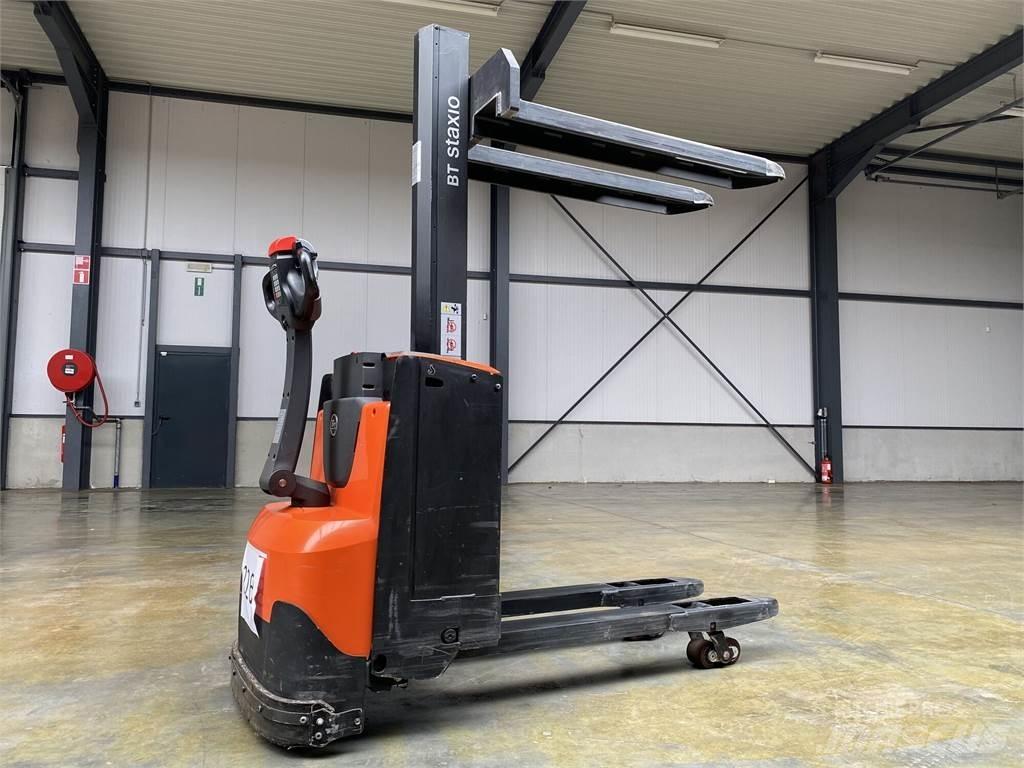 Toyota BT SWE080L Selbstfahrstapler