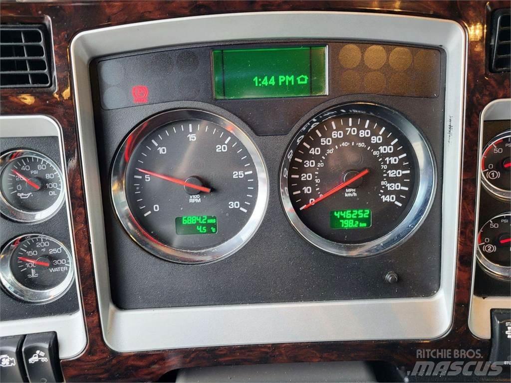 Kenworth W900 Sattelzugmaschinen