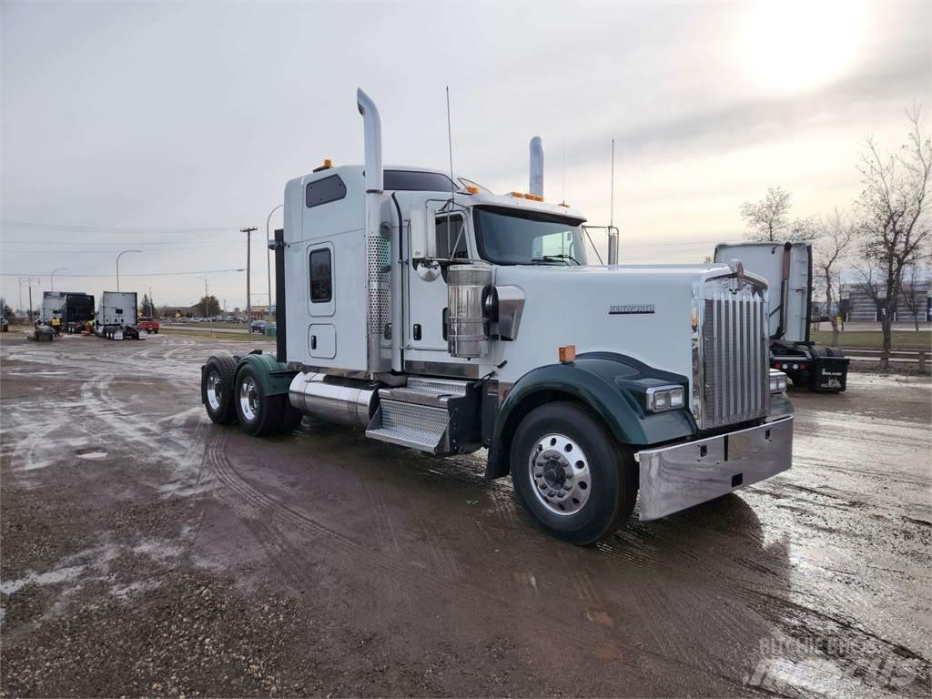 Kenworth W900L Sattelzugmaschinen