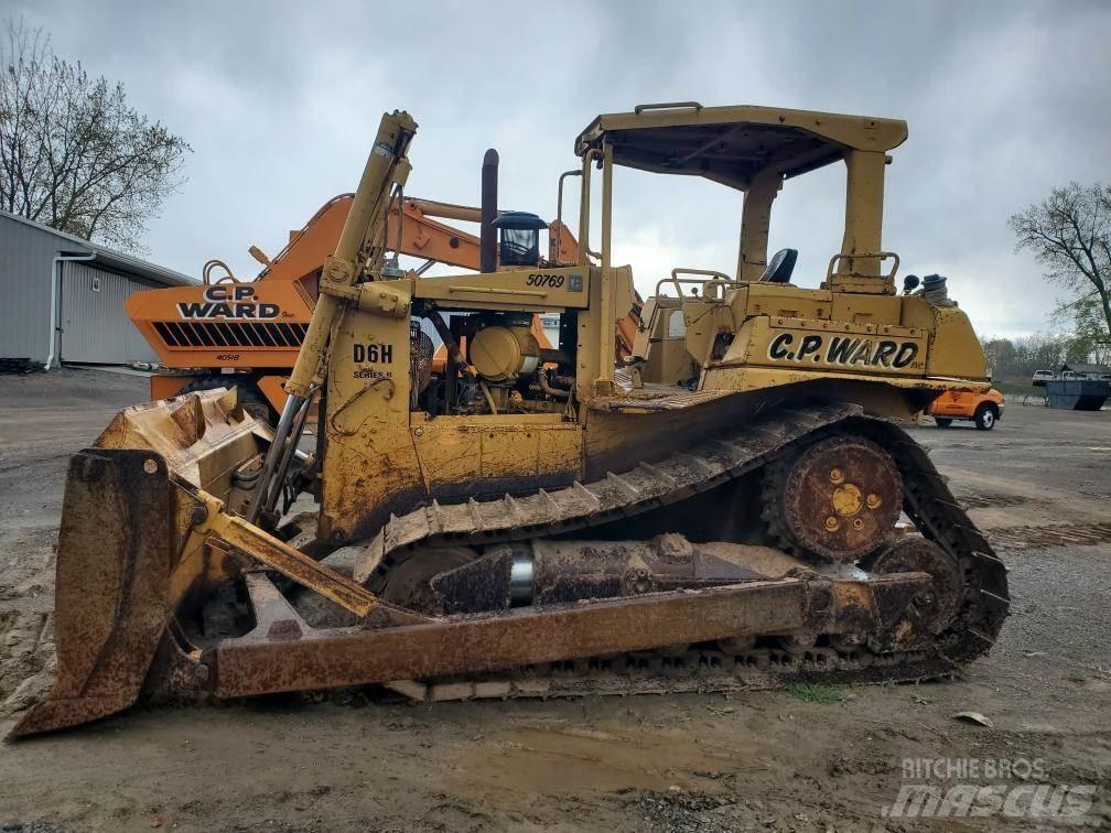 CAT D6H Bulldozer