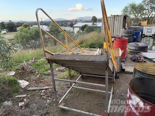  Acess Stairs Sonstige Baumaschinen