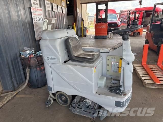 Advance 3220C Innenraumkehrmaschinen