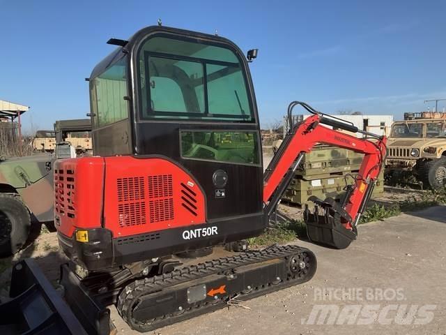 AGT QNT50R Raupenbagger