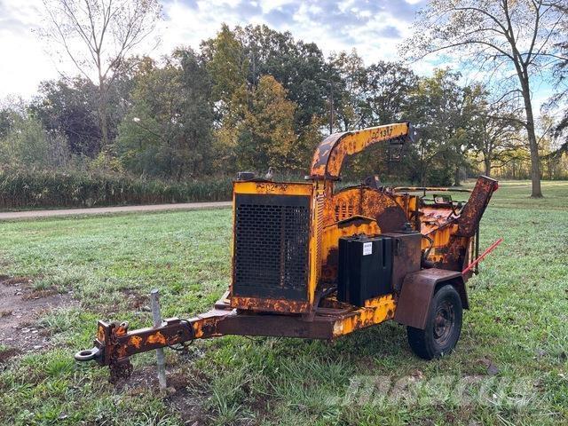 Altec DC1317 Holzhäcksler