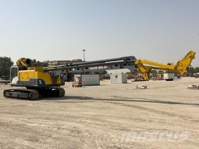 Bauer MBG24 Schwere Bohrgeräte