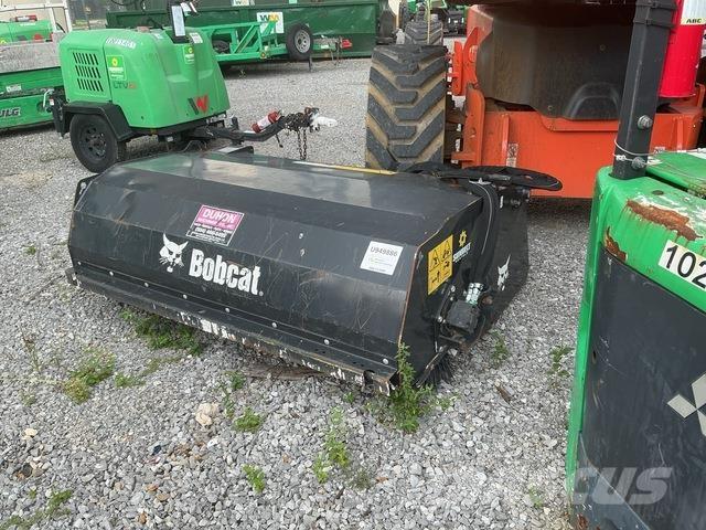 Bobcat SWB72 Kehrer