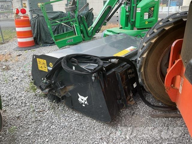 Bobcat SWB72 Kehrer