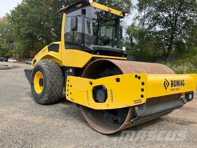 Bomag BW211 D Walzenzüge