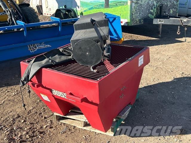 Boss  Sand- und Salzstreuer