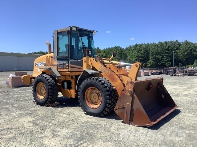 CASE 521D Radlader