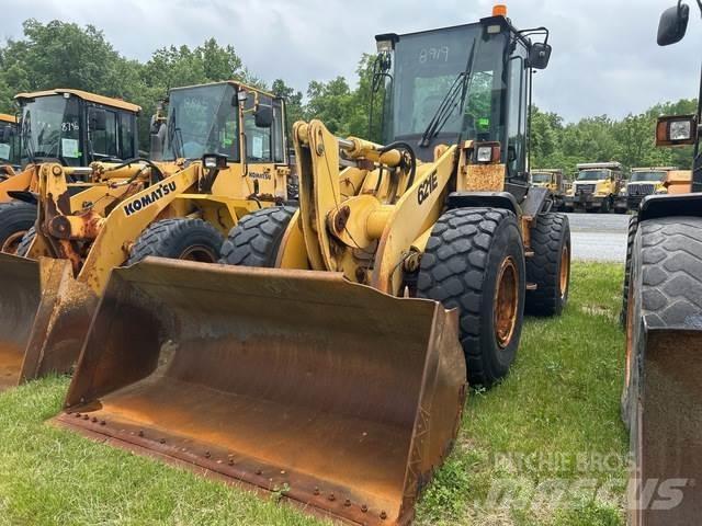 CASE 621E Radlader