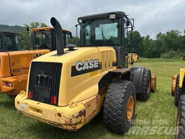 CASE 621E Radlader