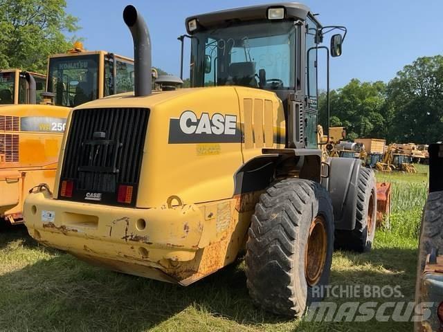 CASE 621E Radlader