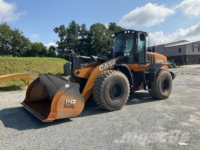 CASE 821G Radlader