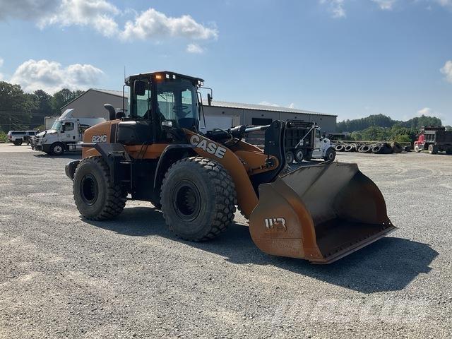 CASE 821G Radlader