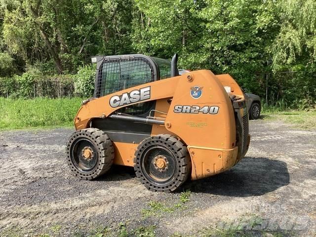 CASE SR240 Kompaktlader