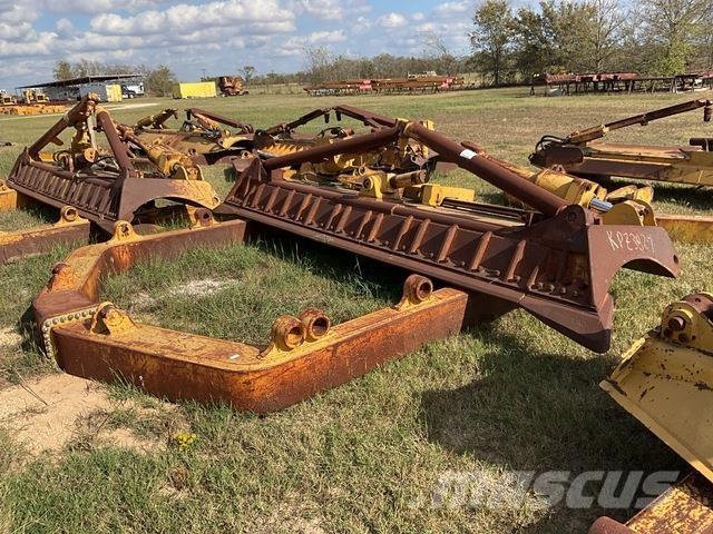 CAT  Planierschilder/Scharen