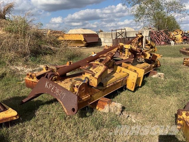 CAT  Planierschilder/Scharen