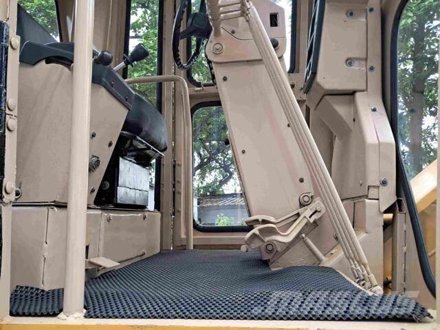CAT 140H Grader