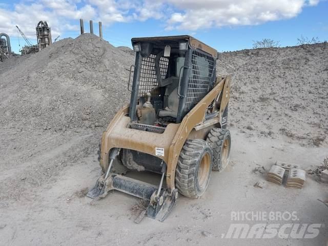 CAT 226B Kompaktlader