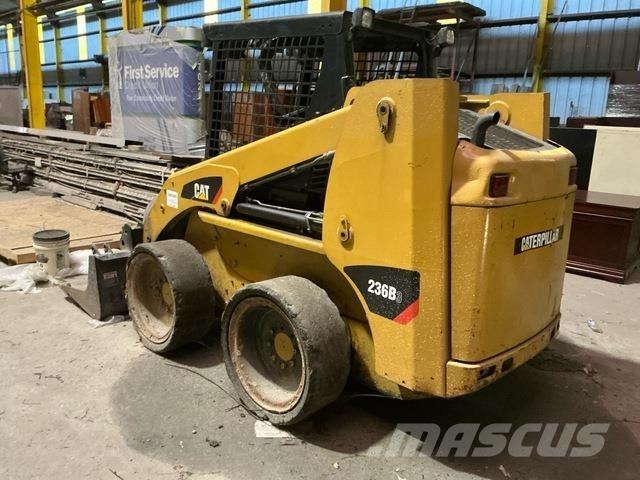 CAT 236B3 Kompaktlader