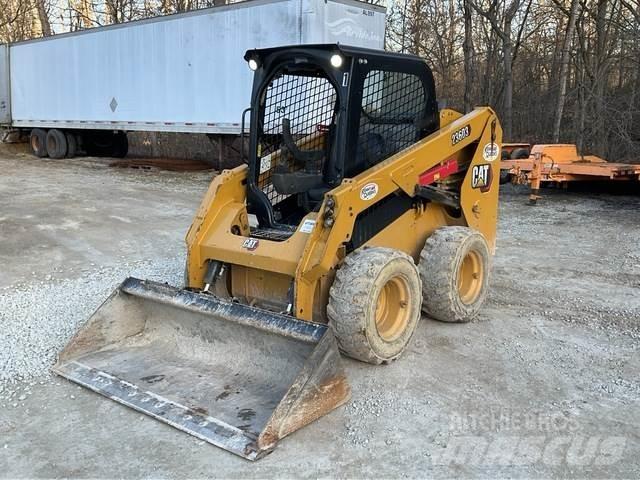 CAT 236D3 Kompaktlader