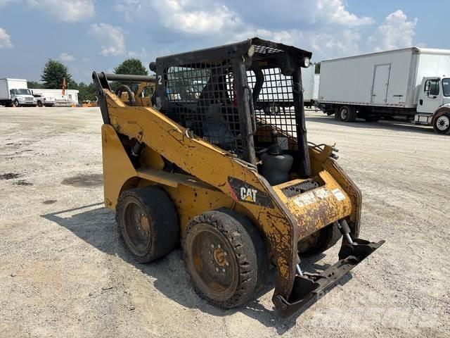CAT 242B3 Kompaktlader