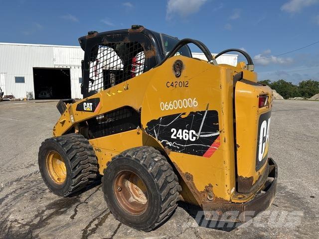 CAT 246C Kompaktlader