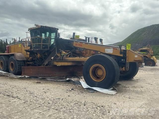 CAT 24M Grader
