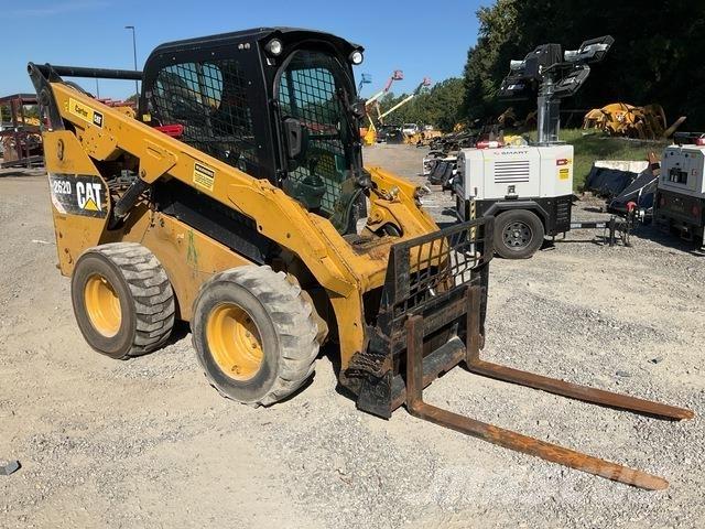 CAT 262D Kompaktlader