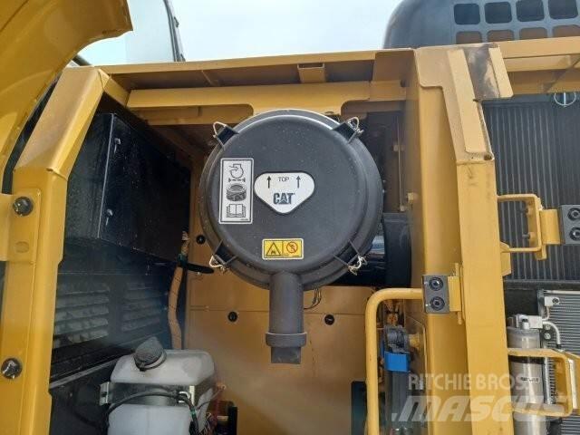 CAT 323D3 Raupenbagger