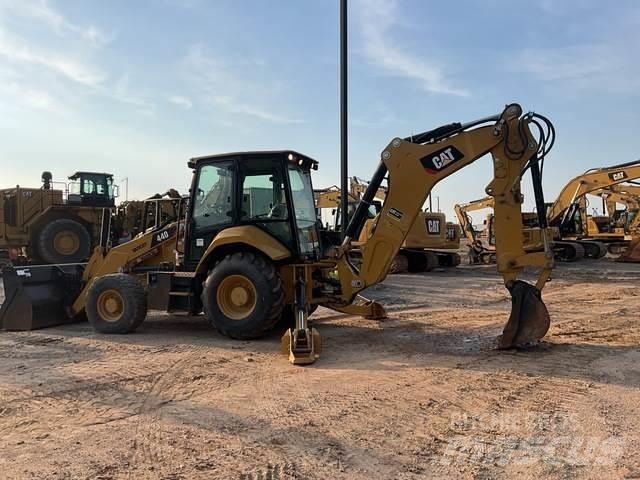 CAT 440 Baggerlader