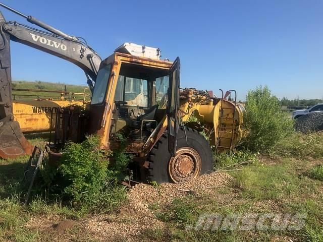 CAT 613C Wassertanker