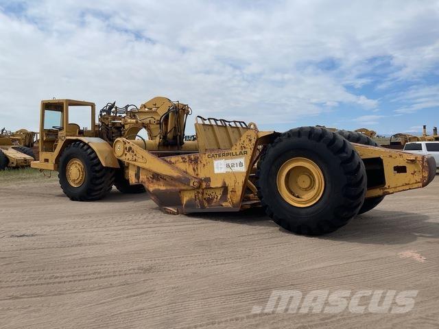 CAT 621B Schaber