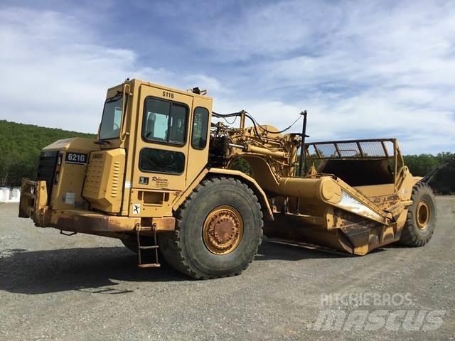 CAT 621G Schaber