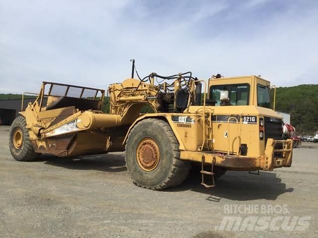 CAT 621G Schaber