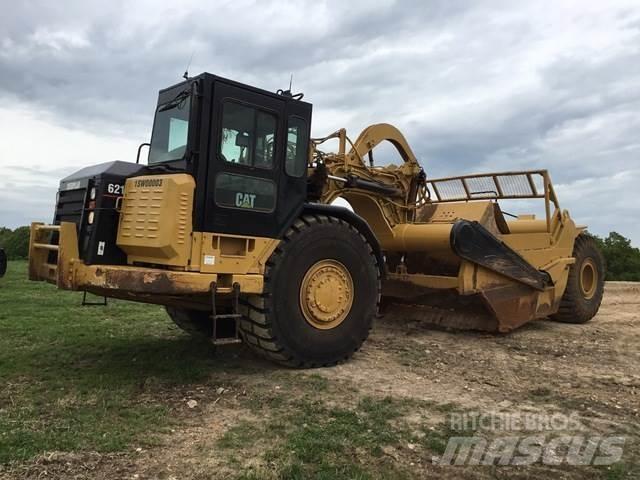 CAT 621G Schaber